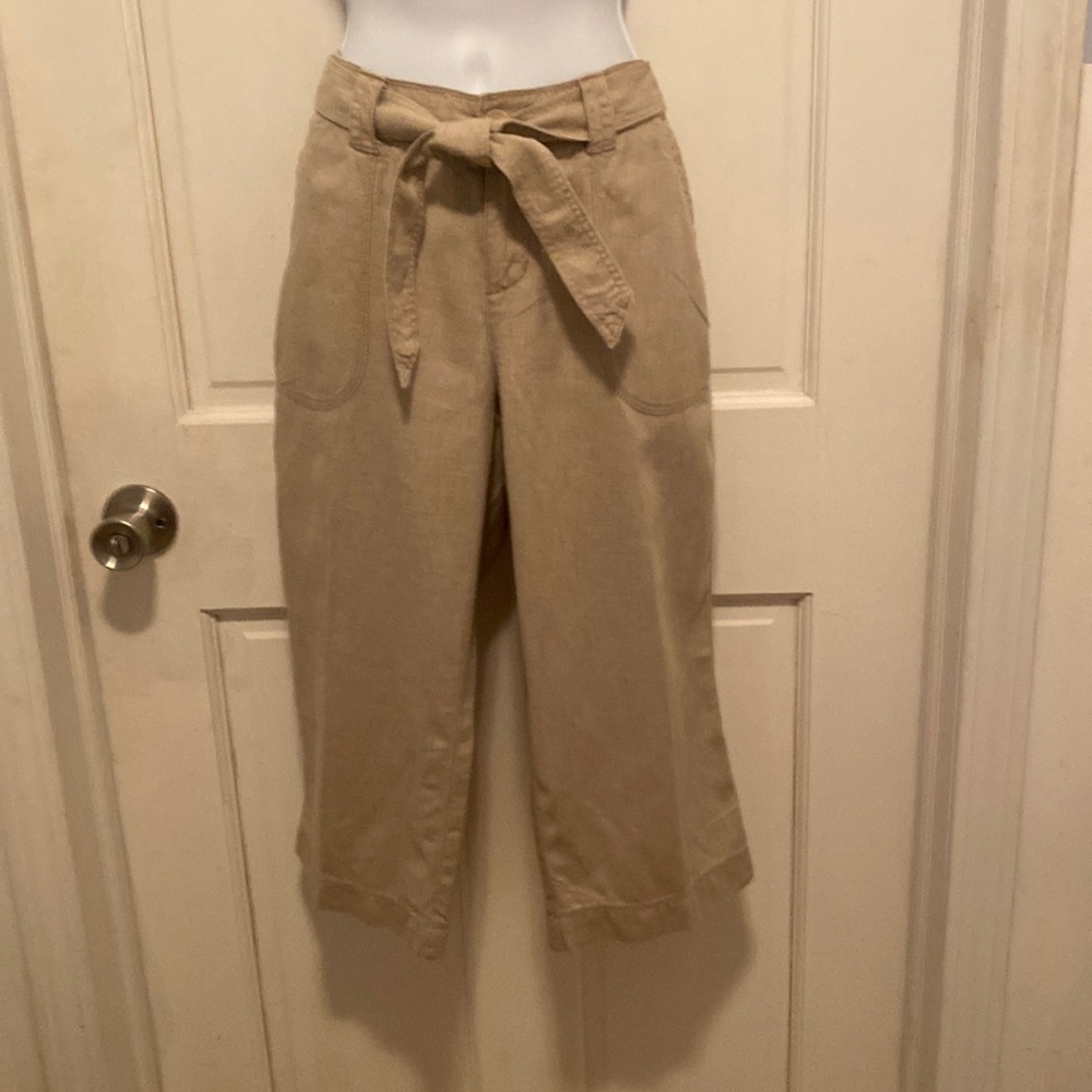 St. John's Bay Tan Linen Blend Capris Size 6P